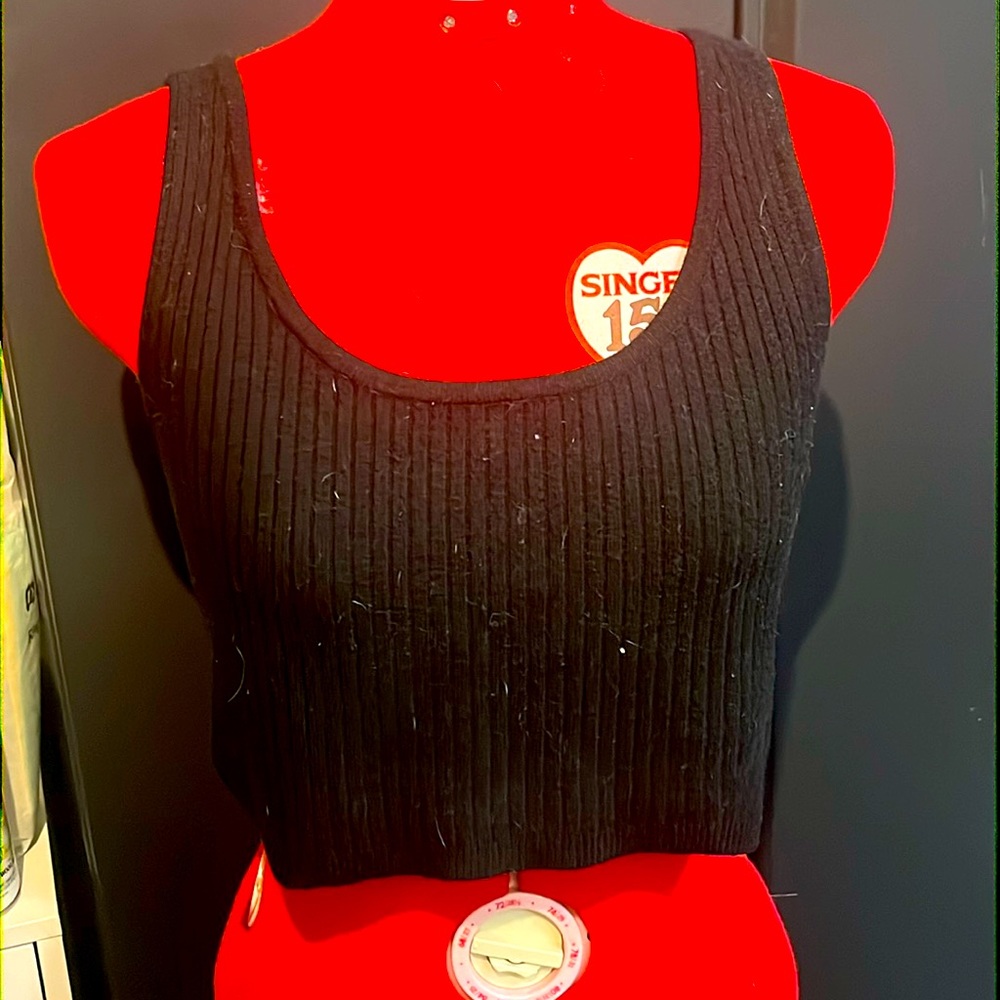 Black crop top